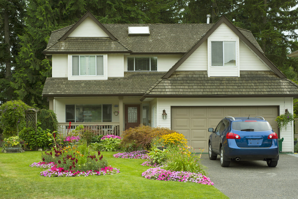 How Sellers Can Landscape to Boost Curb Appeal